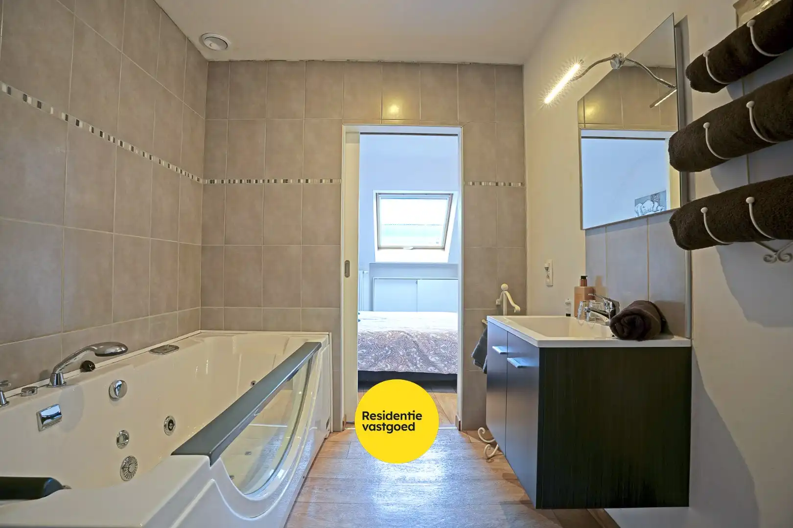 Instapklare halfopen bebouwing (2009) te Ramskapelle op 244 m². foto 13