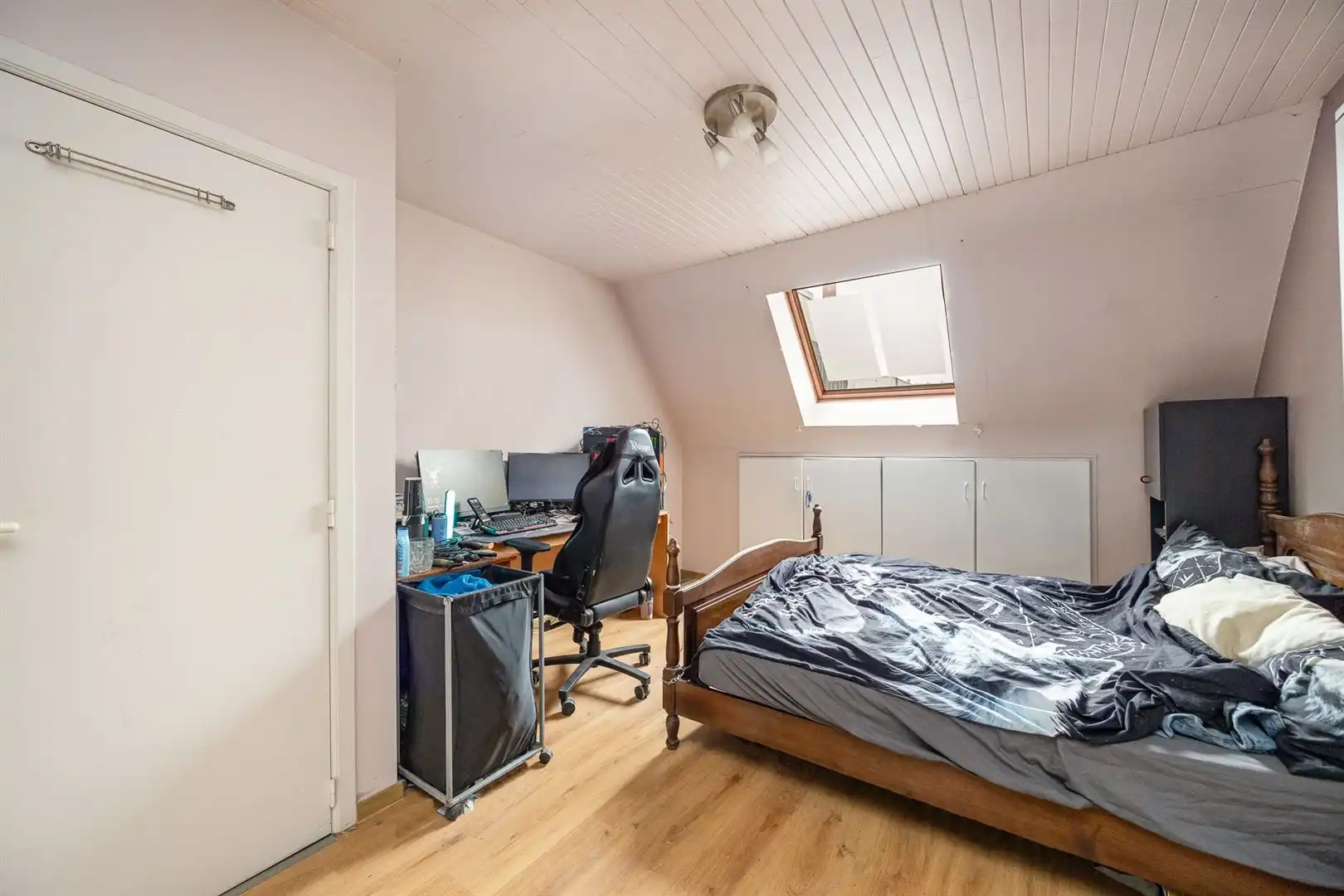 Prachtige rijwoning met veel potentieel! foto 11