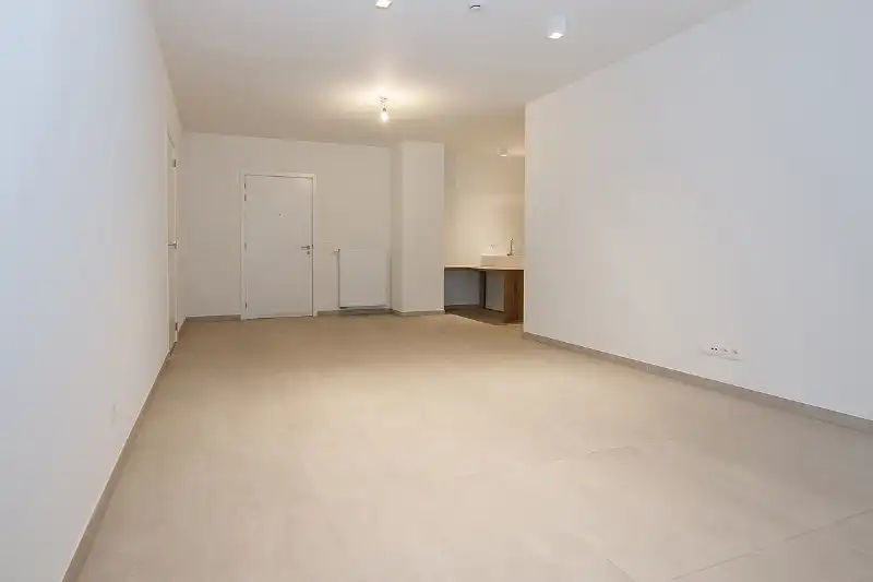 KNAP AFGEWERKT 2-SLPK SERVICEFLAT IN HET HART VAN HASSELT foto 6