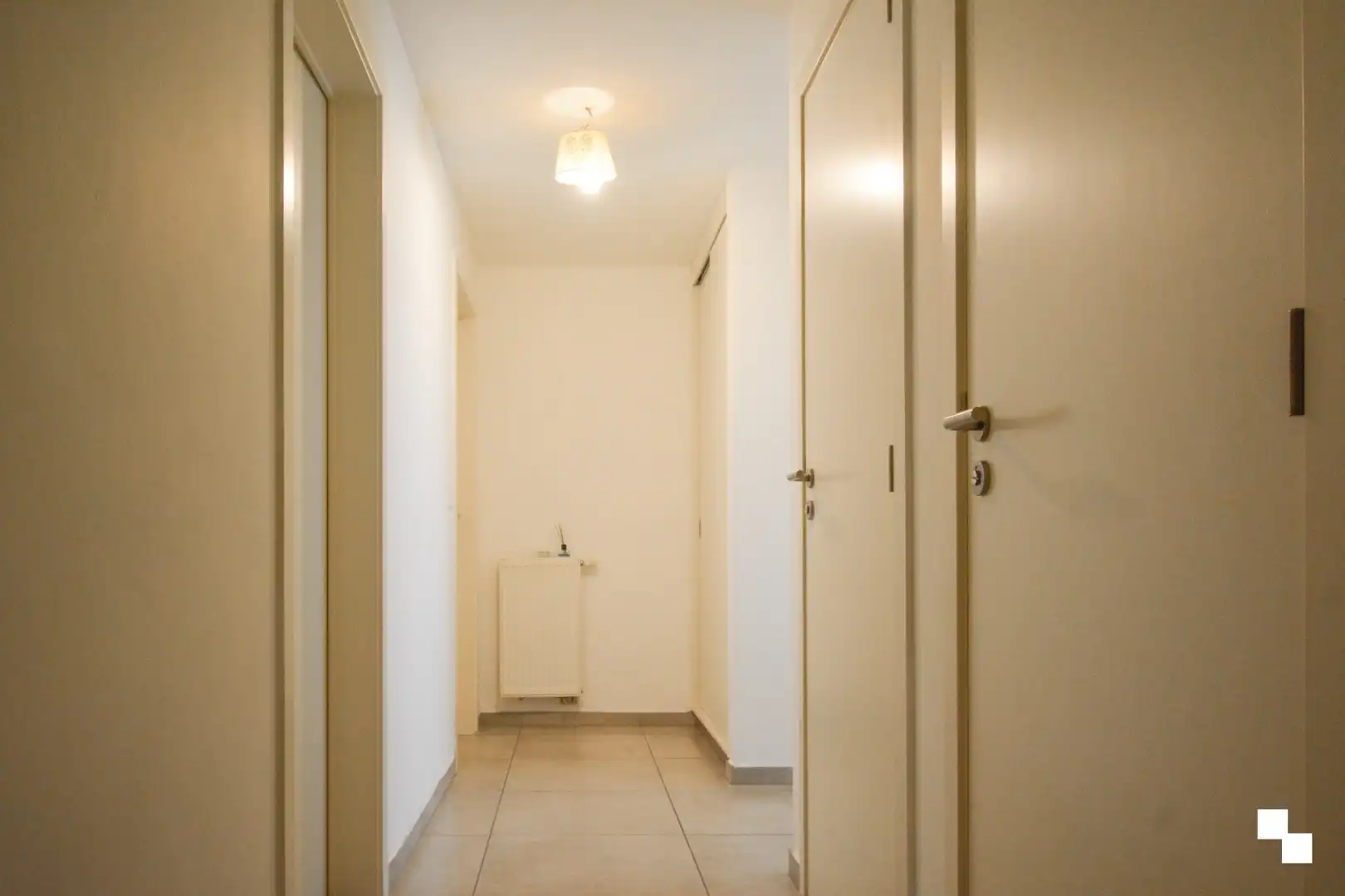 Recent, gelijkvloers appartement te Westrozebeke foto 3