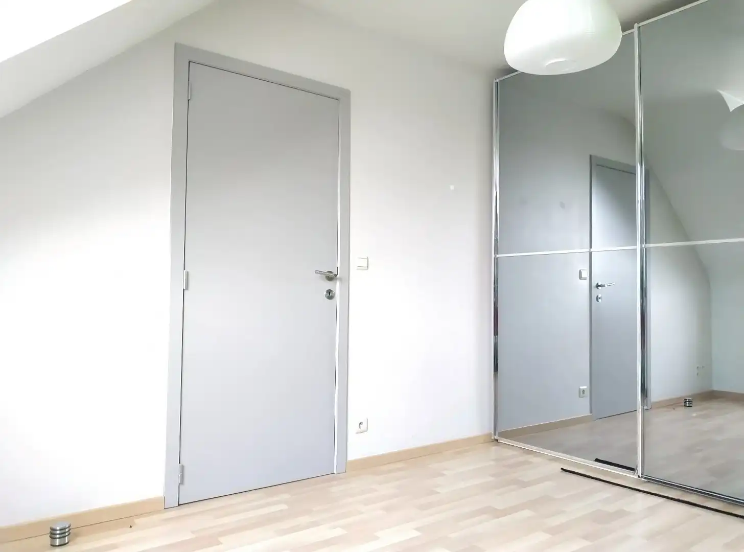 Ruime 3-gevelwoning met tuin foto 16