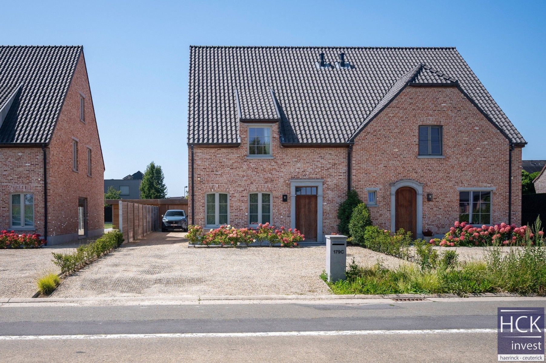 DEINZE - Uiterst ruime & energiezuinige woning met HIGH-END afwerking!! foto 2