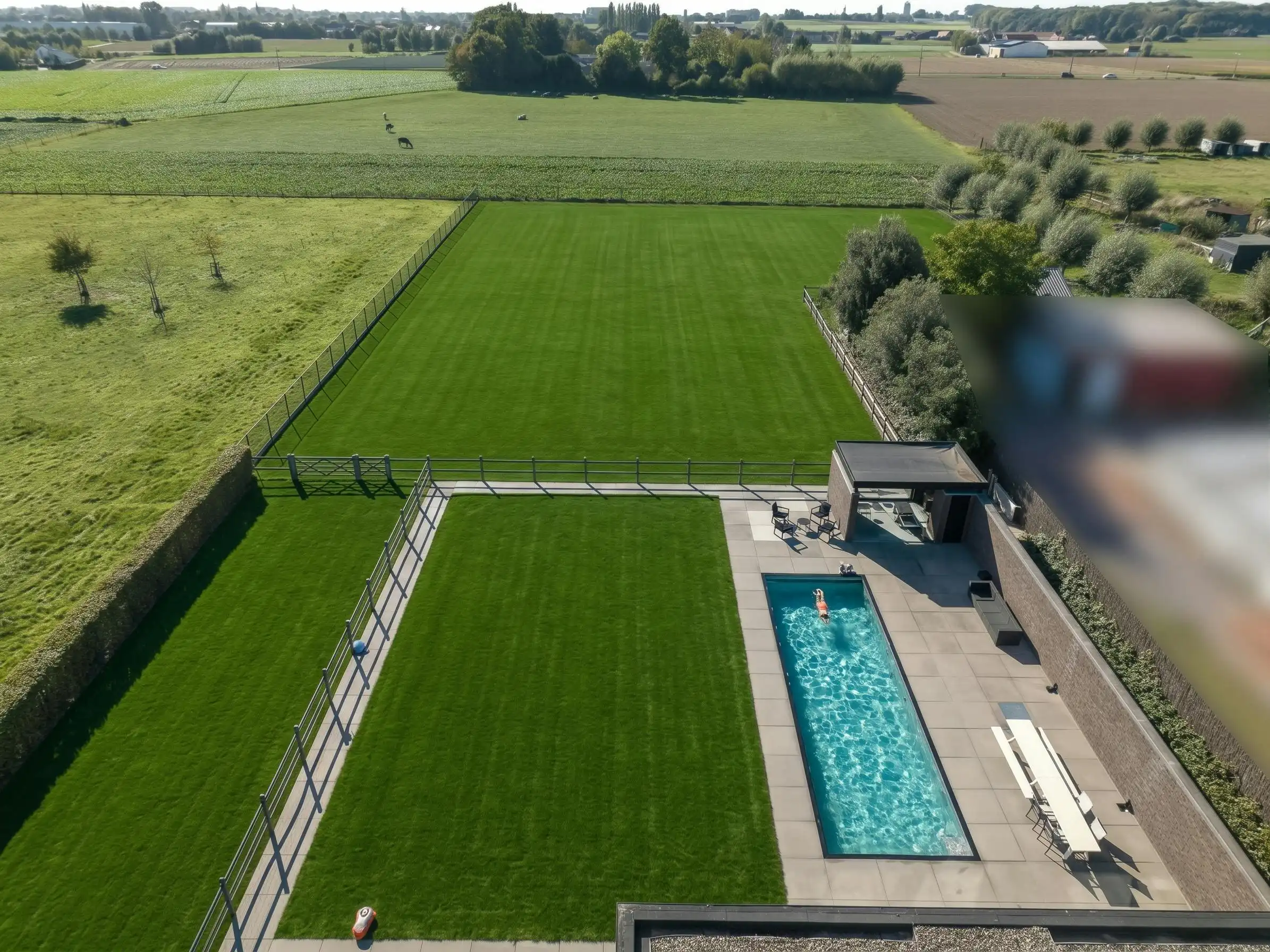 Exclusieve villa met zwembad en paardenstallen in Heule! foto 32