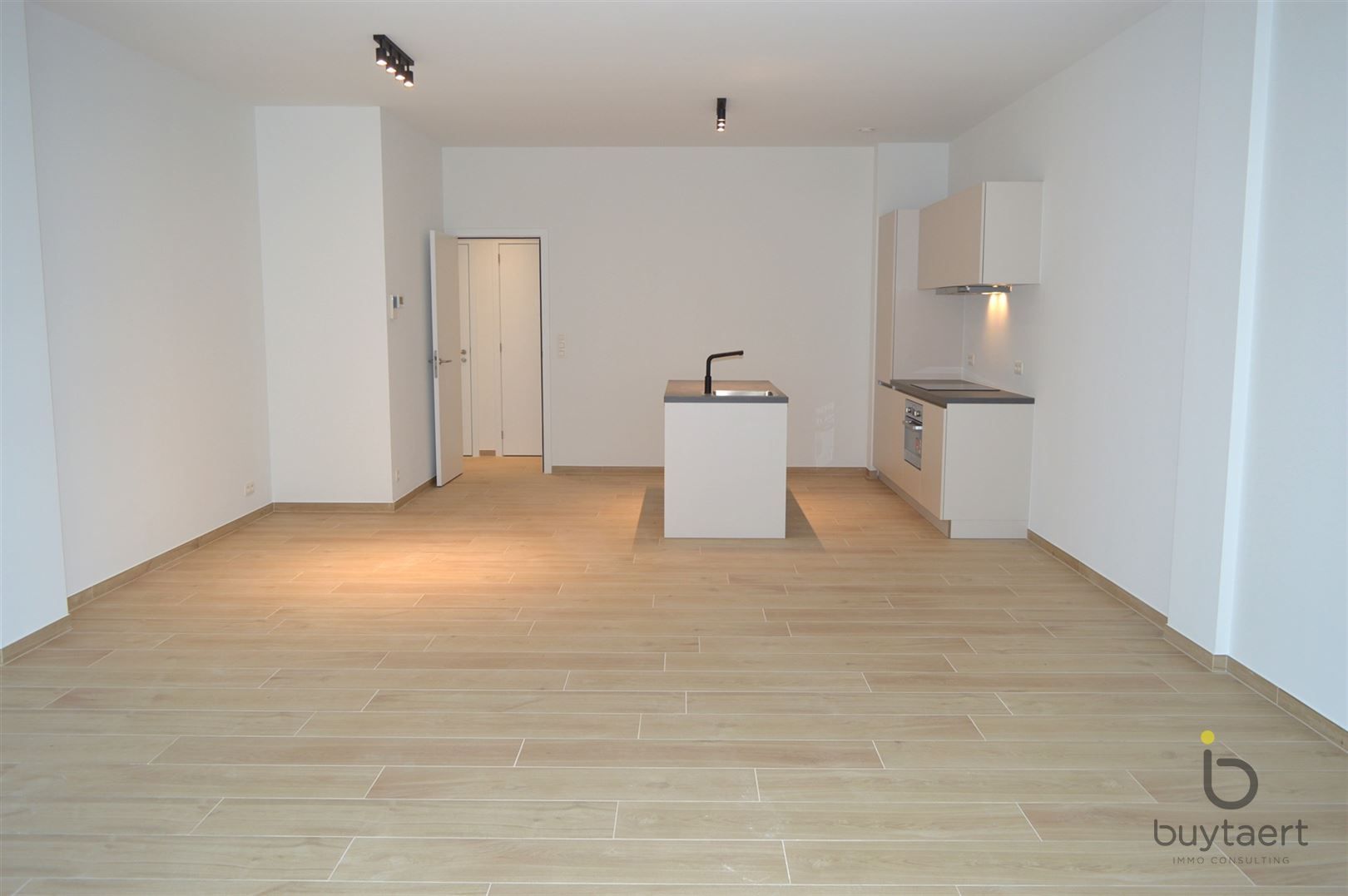 Nieuwbouw appartement met twee slpks op toplocatie. foto 5
