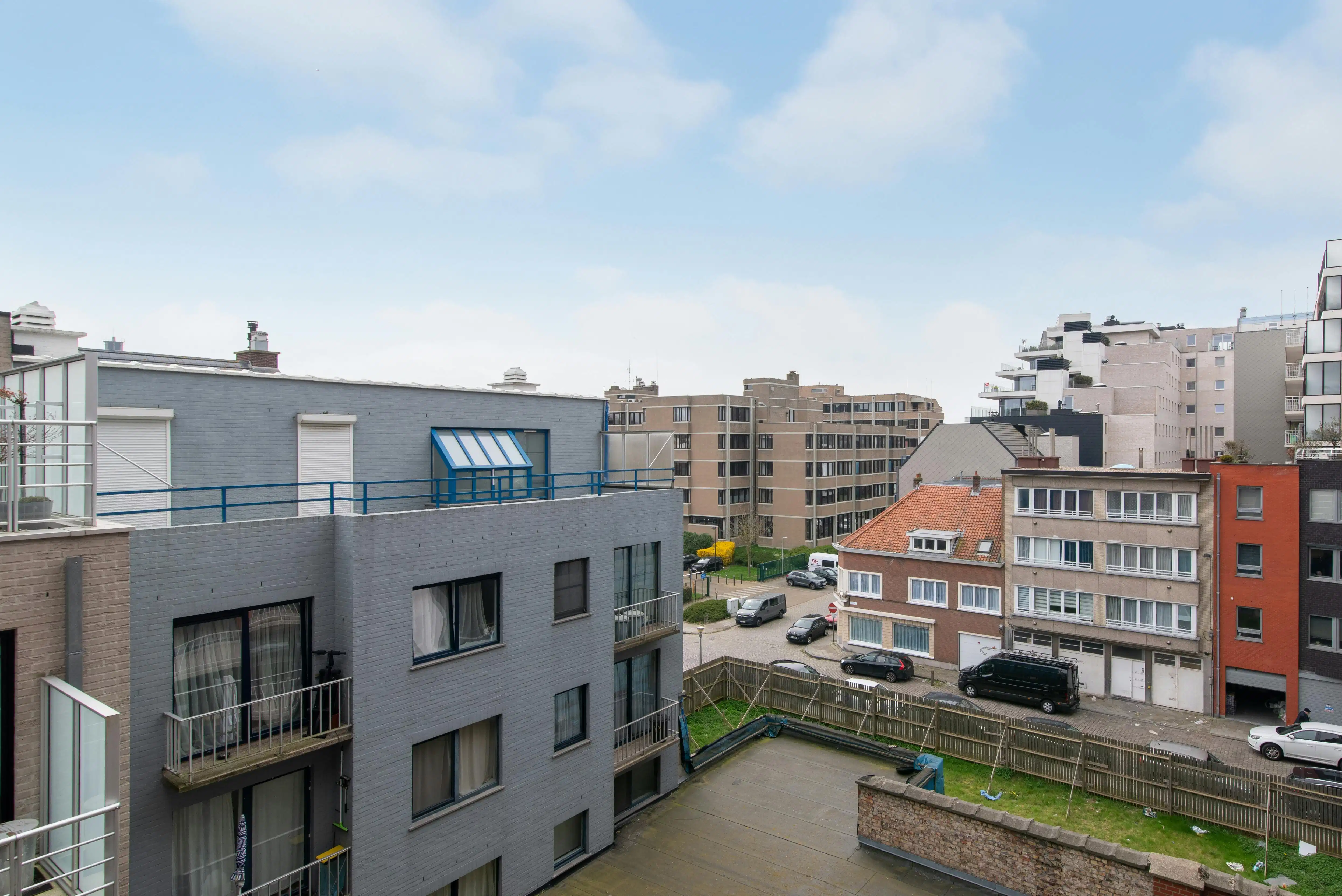 Instapklaar 2-slaapkamer appartement te Oostende foto 16