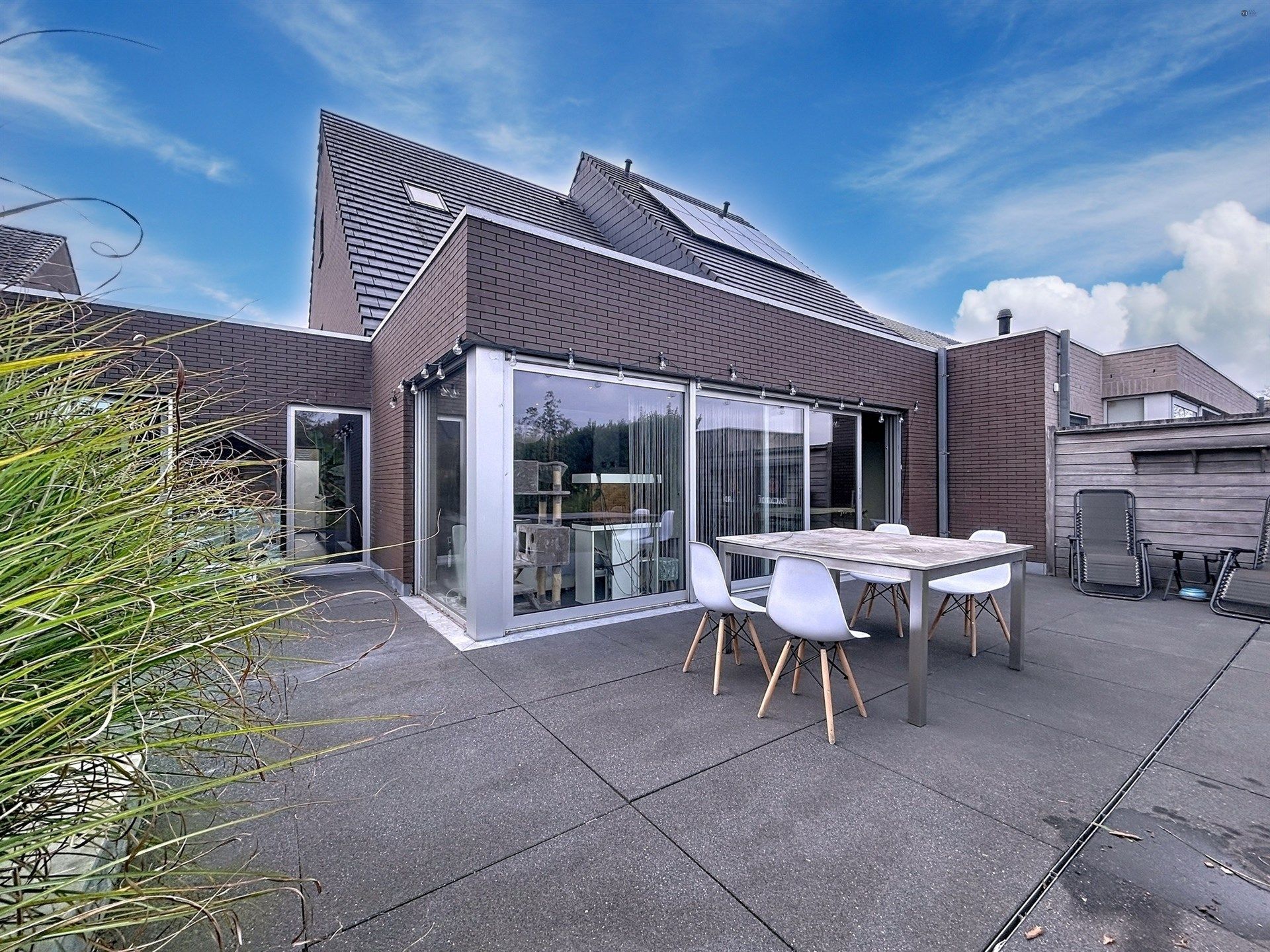 recente gezinswoning met 4 slaapkamers op perceel van 462m² foto 17