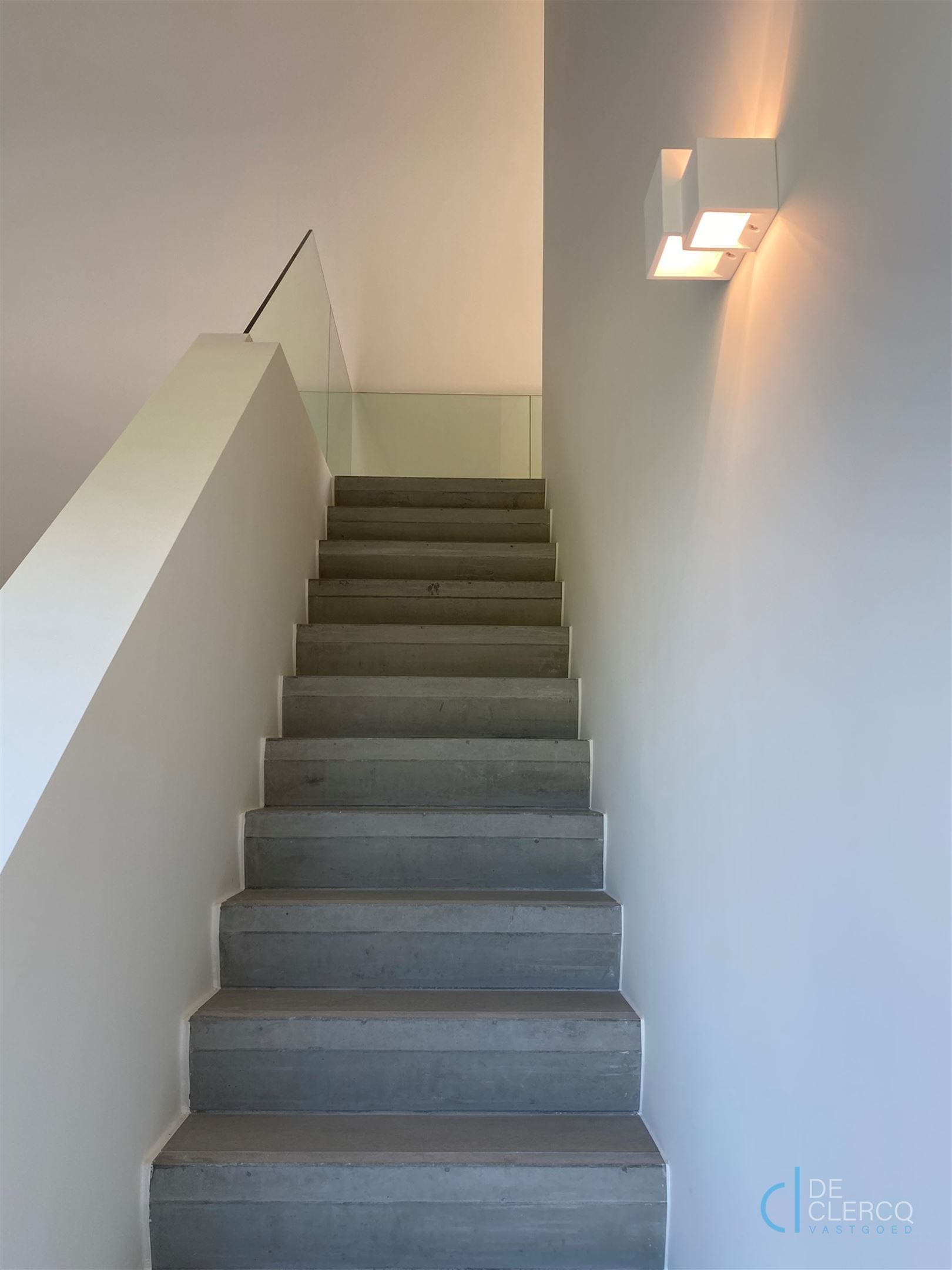 Prachtig duplex appartement TE HUUR op toplocatie in Lochristi! foto 11