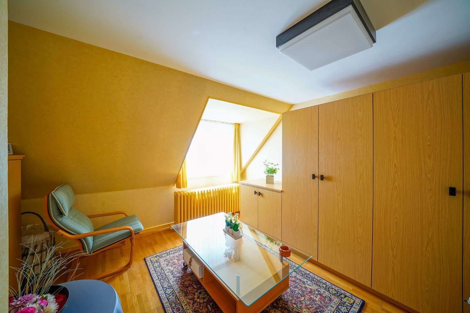 Halfopen woning met garage en zonnig terras te Mariakerke foto 17