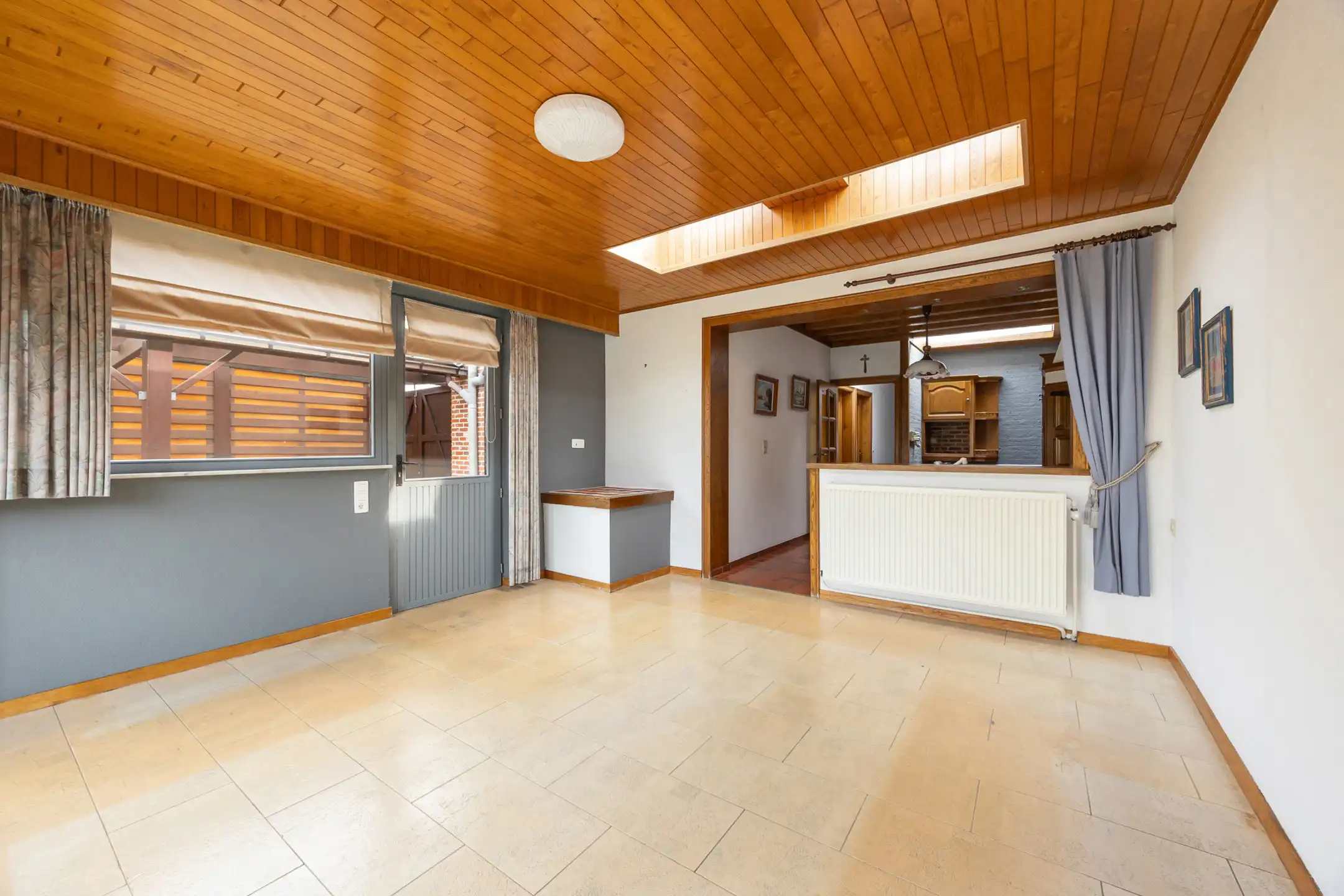 Te renoveren laagbouwwoning met 3 slpk te centrum Lichtaart! foto 10