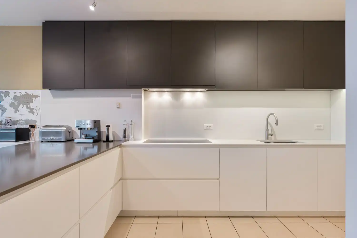 Moderne en energiezuinige driegevelwoning met 5 slaapkamers, een dressing, een garage en een tuin nabij het Provinciedomein te Kessel-Lo! foto 6