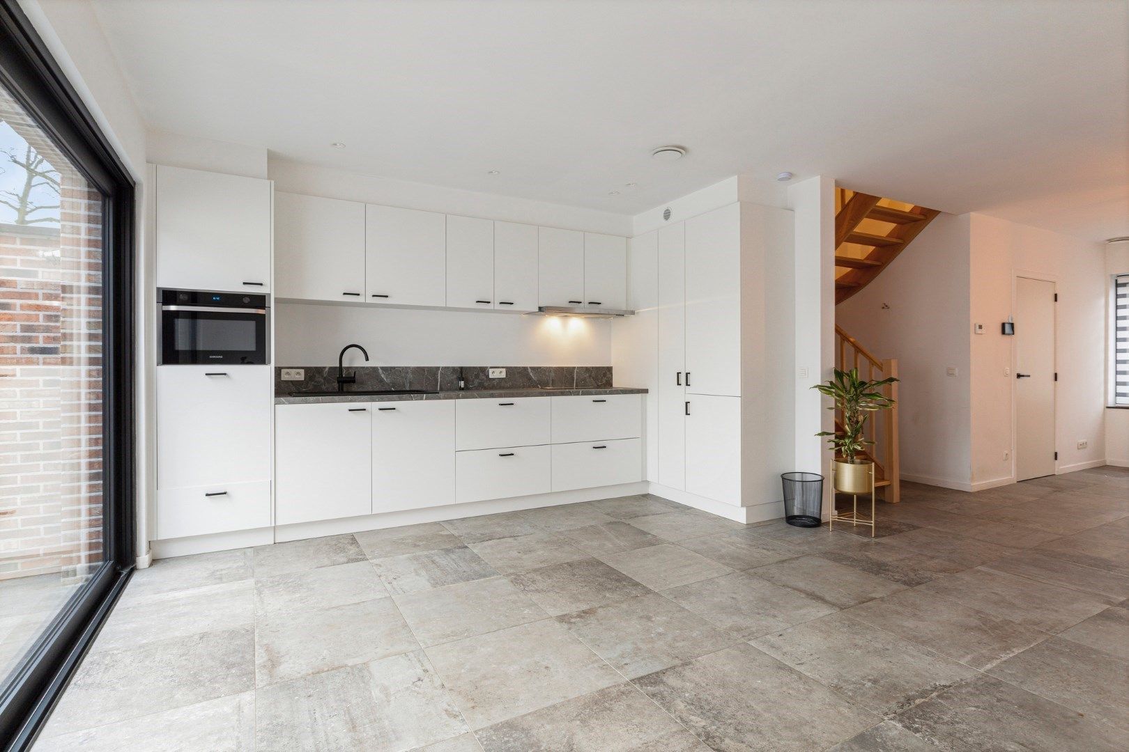 Prachtig gerenoveerde woning met 3 slaapkamers, 2 badkamers en een bewoonbare oppervlakte van 130m² foto 5