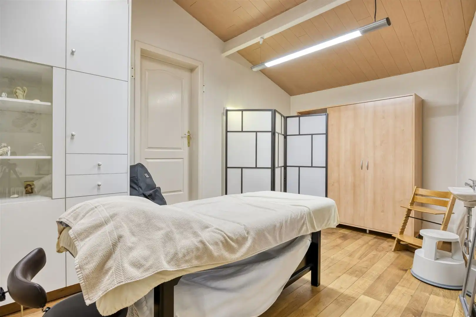 TE KOOP: Woning met handelsruimte en appartement in Eksel! foto 13