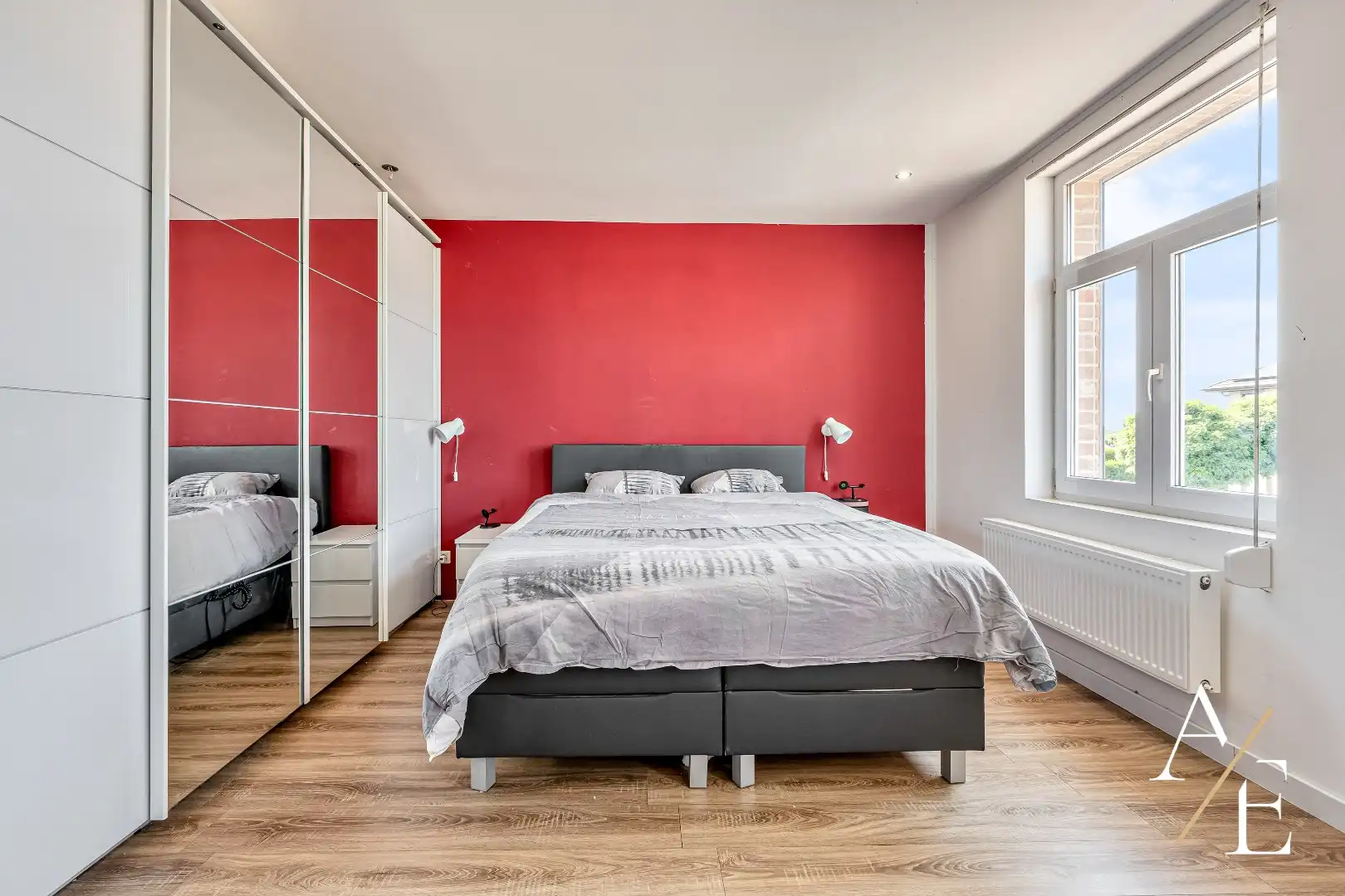 WETTEREN-Instapklare woning met 3 of 5 slpks, én garage! foto 12
