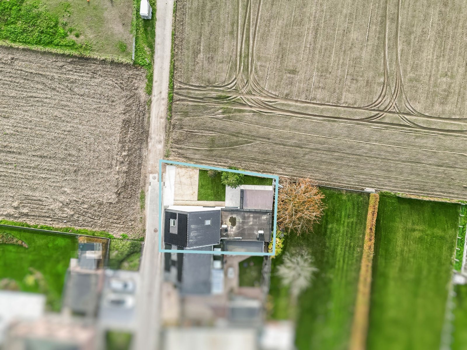 Fantastisch gelegen, compleet gerenoveerde half open bebouwing te Londerzeel foto 6