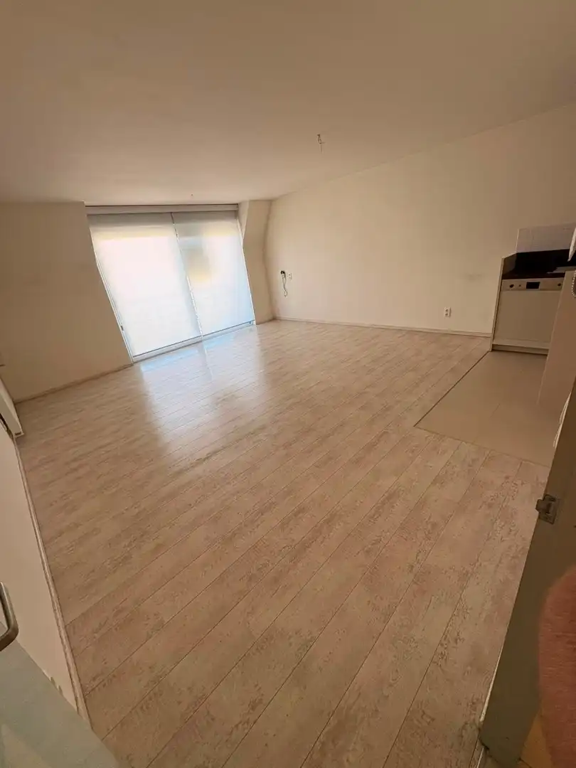 Ongemeubeld woonappartement met 2 slaapkamers in Residentie Neoportus. foto 4