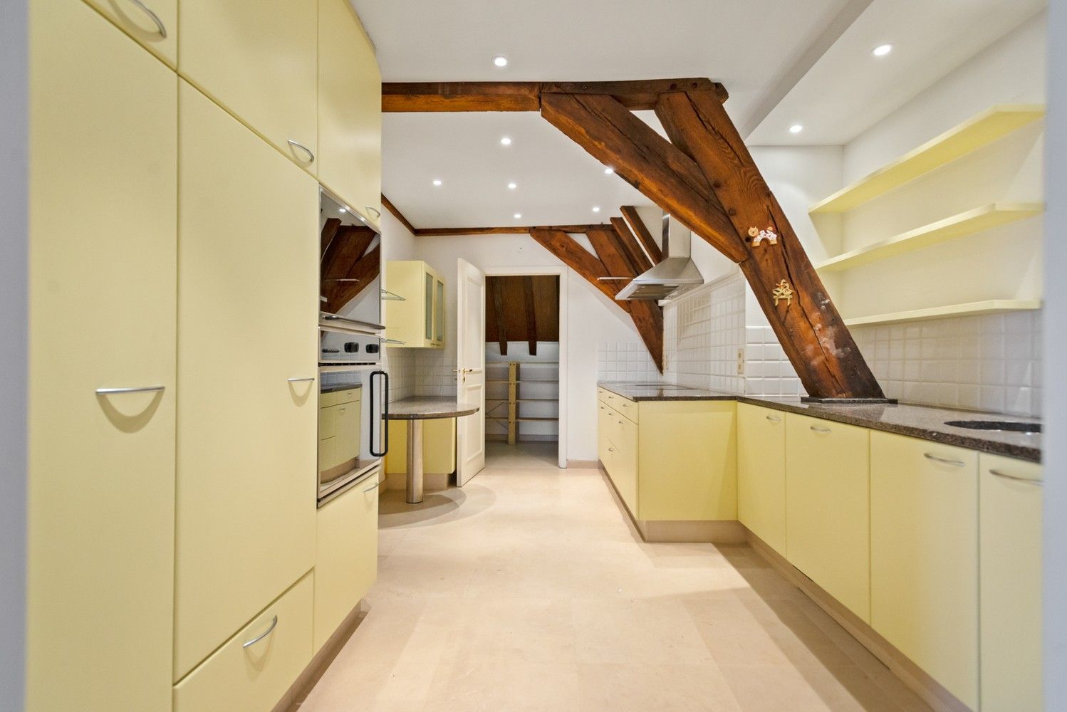 Unieke, lichtrijke loftduplex in het historisch centrum van Lier foto 7