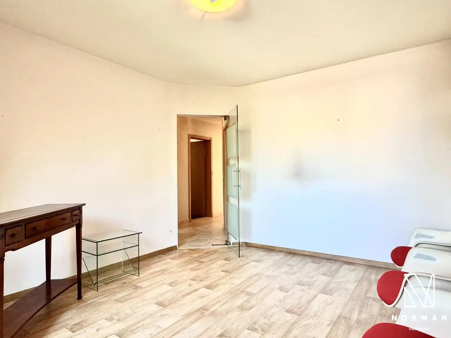 Gelijkvloers 2-slaapkamer appartement met tuin en garage te koop in Leupegem! foto 8