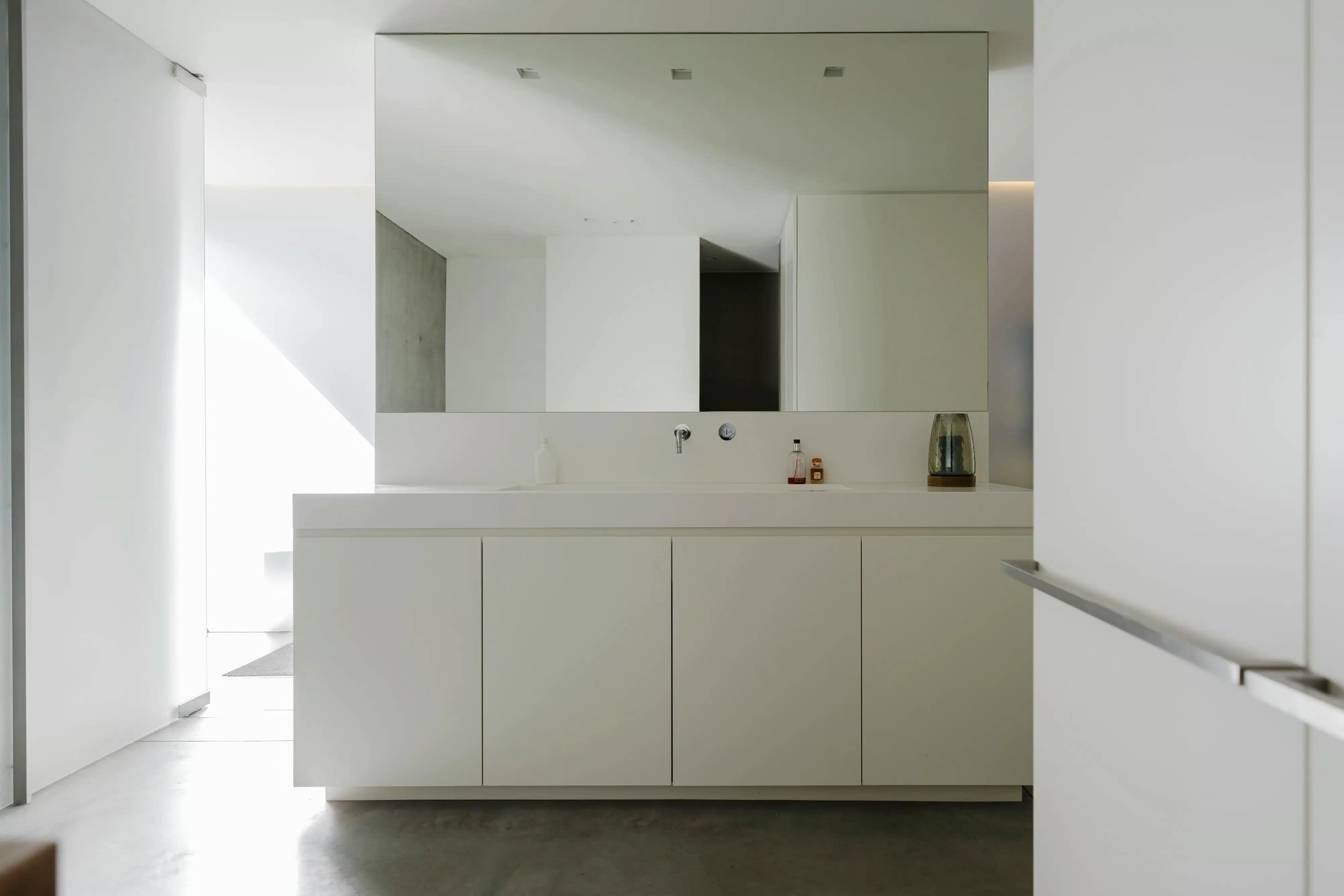 Exclusieve villa met zwembad en paardenstallen in Heule! foto 28