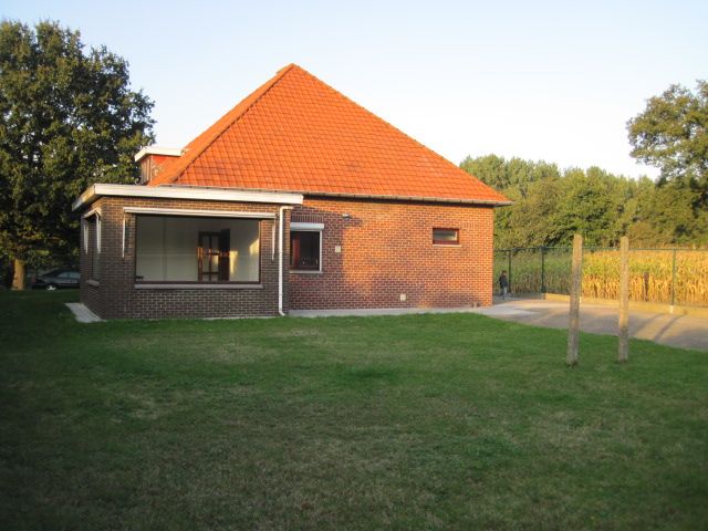 Gerenoveerde alleenstaande woning met loods & garage, rustige ligging nabij natuurgebied (mogelijkheid tot paardenweidehuur in toekomst) foto 2