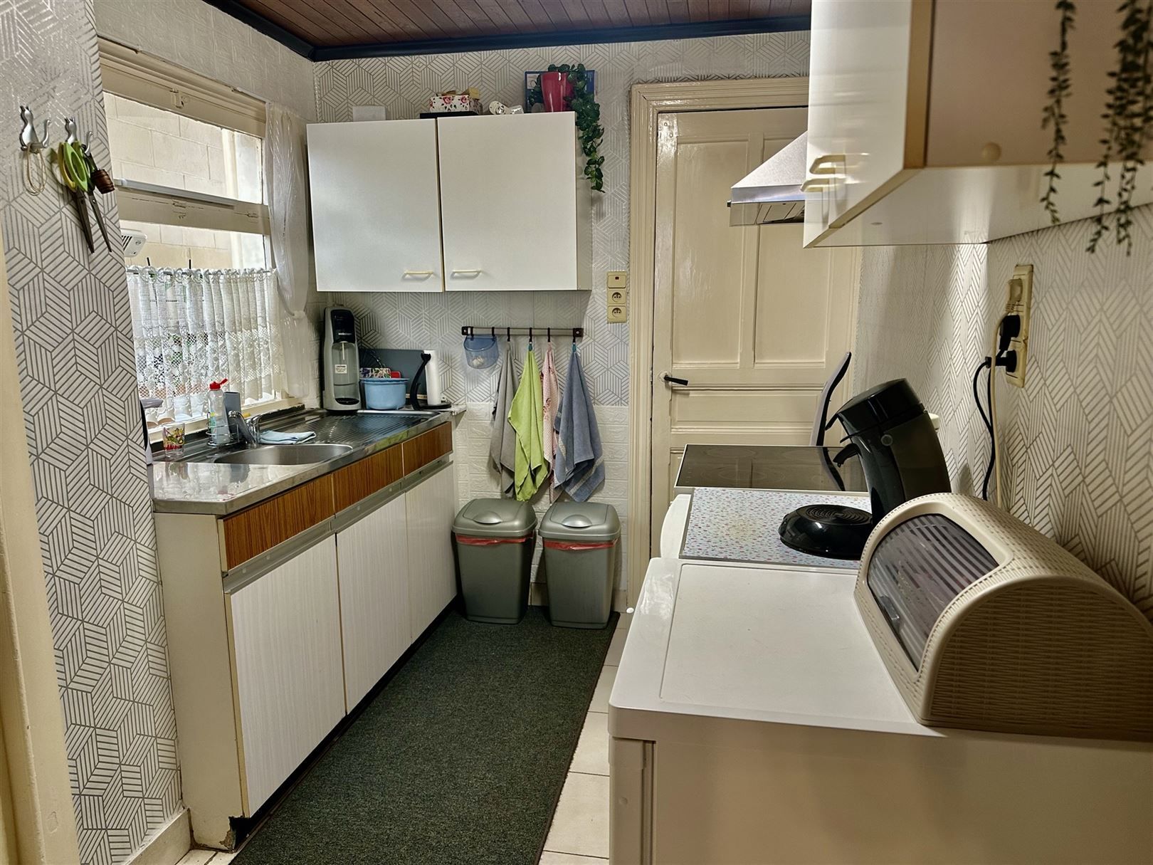 Te renoveren rijwoning te Eine. foto 5