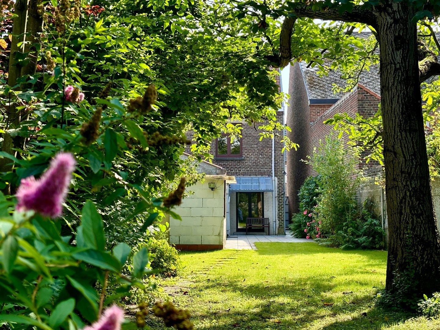 Charmante woning in Nazareth met grote tuin en drie slaapkamers foto 3