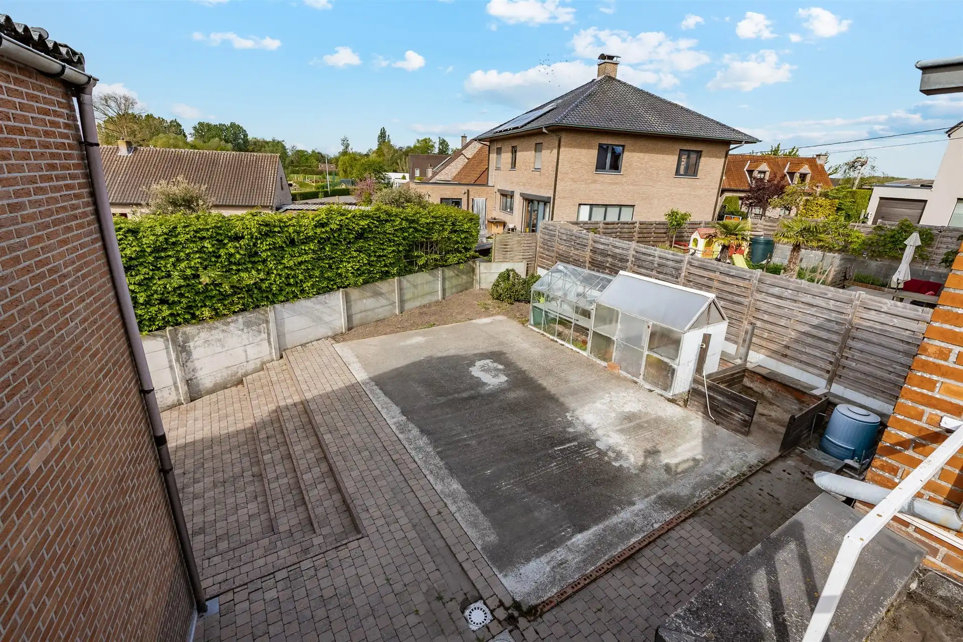 Te renoveren woning met garage en polyvalente ruimte foto 25
