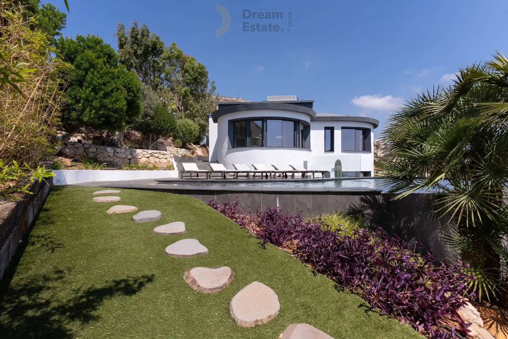 Volledig gerenoveerde villa met fantastisch zeezicht in Cumbre del sol foto 23