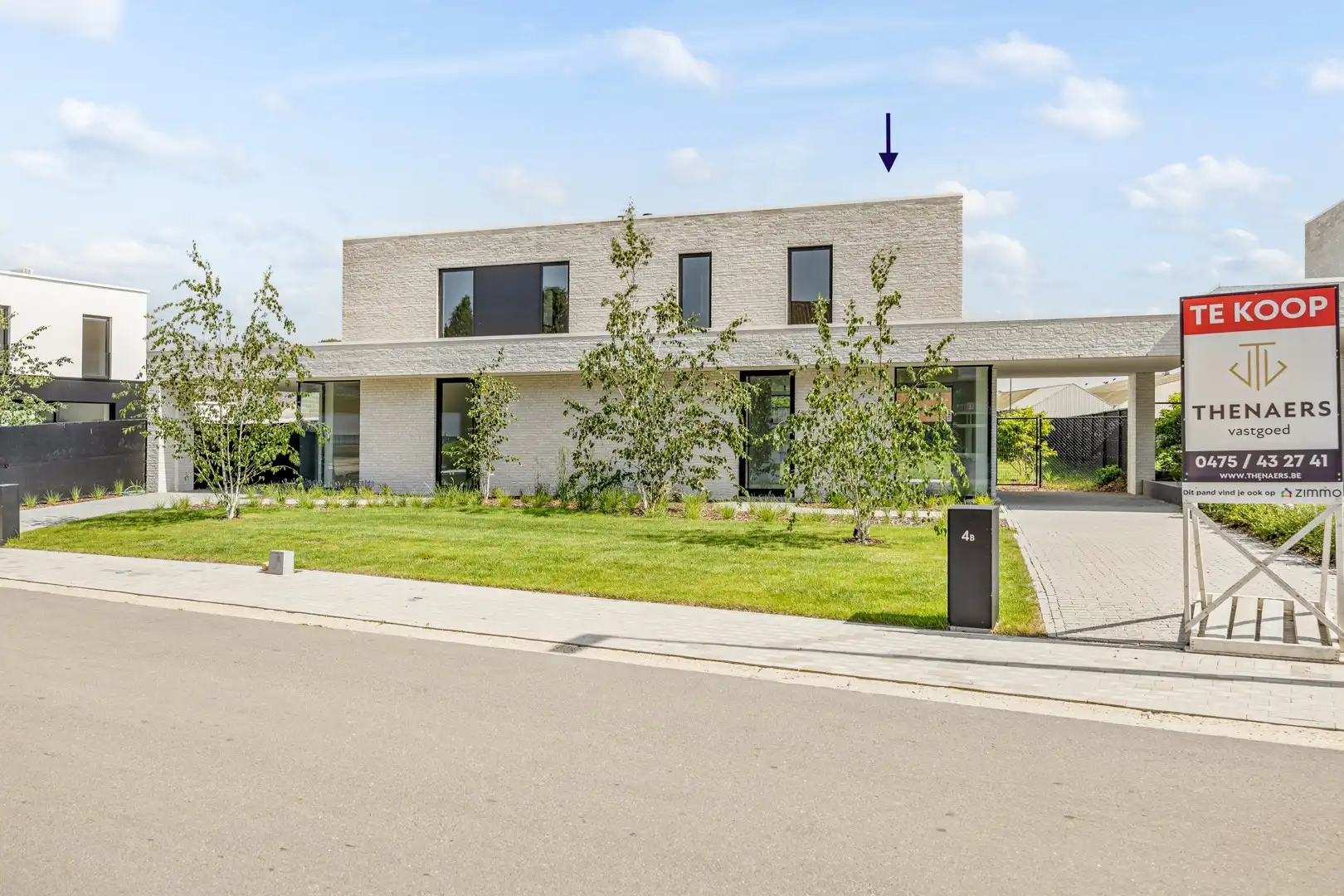 Moderne nieuwbouwwoning met hoogwaardige afwerking in Sint-Truiden (Wilderen).  Aankoop aan 6% btw mogelijk onder voorwaarden. foto {{pictureIndex}}