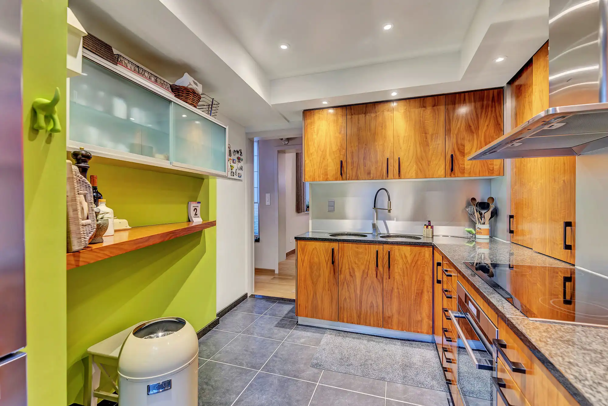 Luxueus appartement met handel gelijkvloers centrum Aalst foto 6