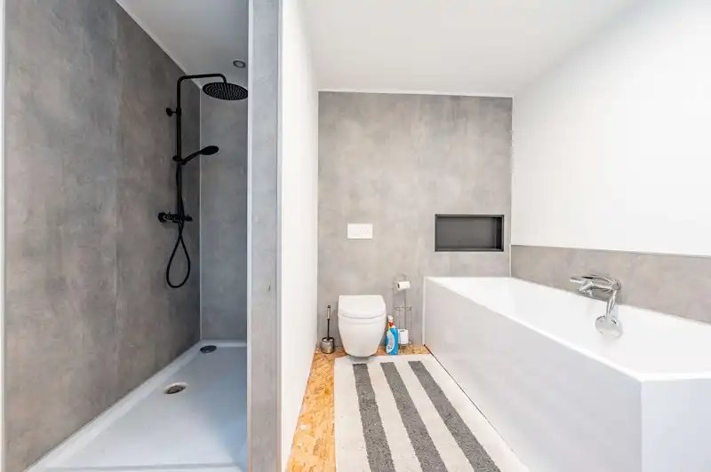 Gerenoveerde ruime gezinswoning met handelsruimte, garage, tuin en 3 slaapkamers op een perceel van 391 m² in het centrum van Wakken. foto 16