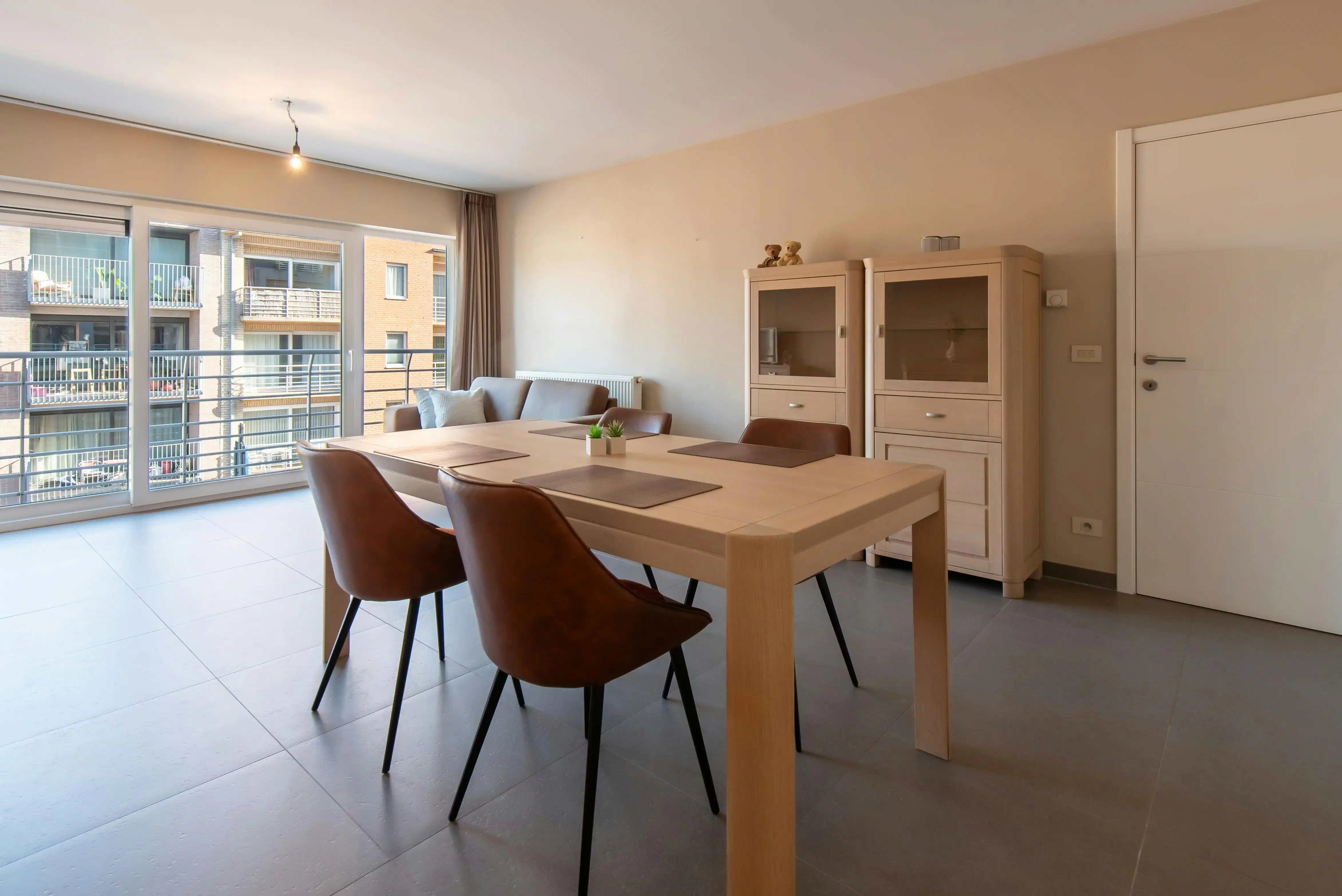 Instapklaar appartement te koop met terras te Oostende foto 16