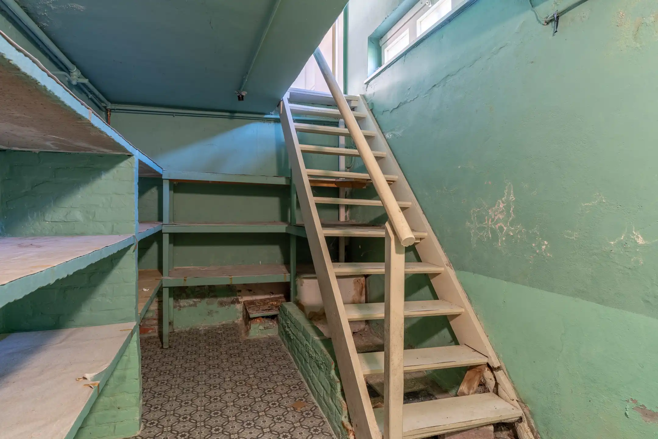 Te renoveren woning met veel potentieel te Kasterlee foto 11