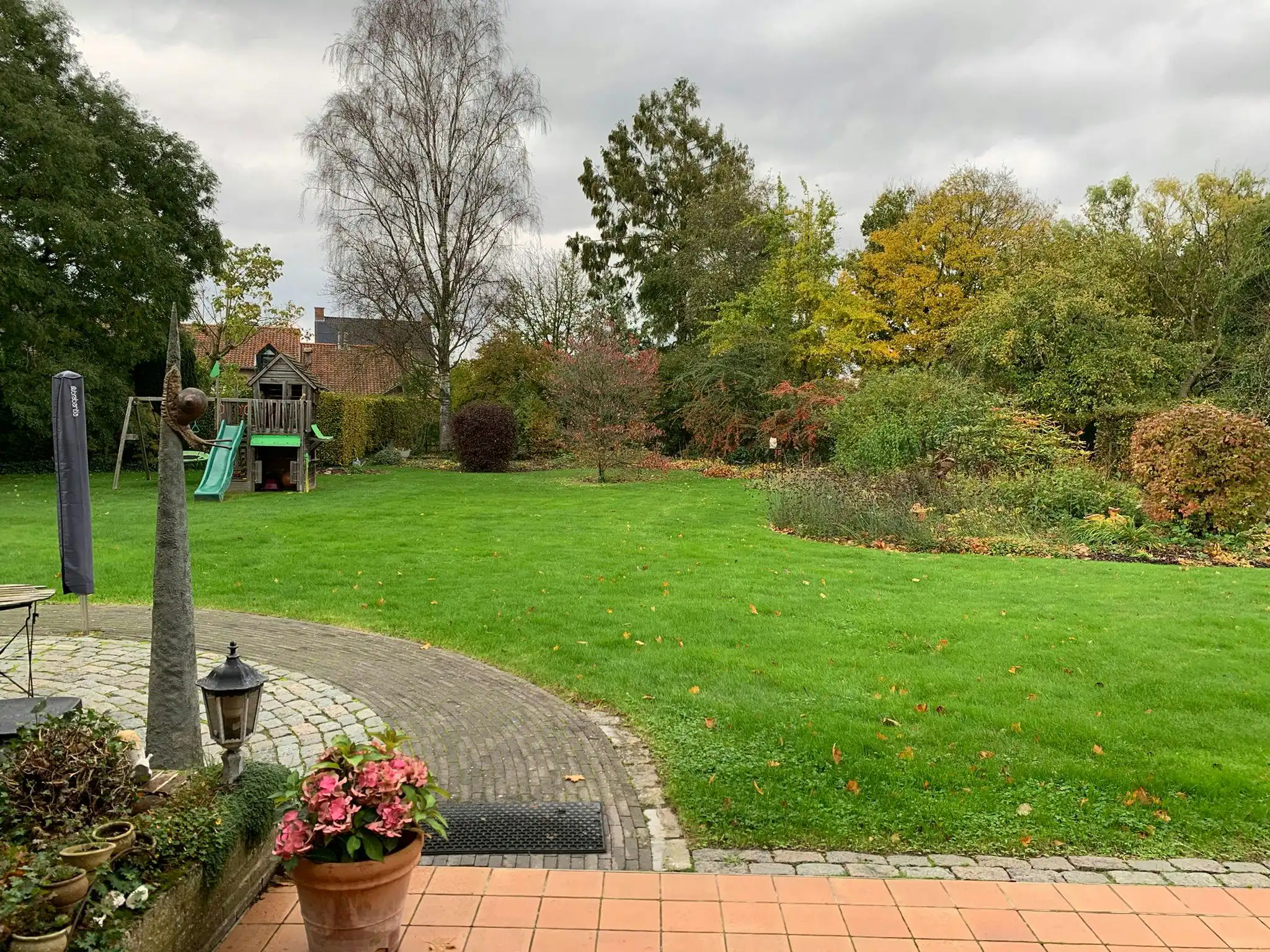Ruime gezinswoning met praktijkruimte, 5 slaapkamers op 36a57ca centrum Diepenbeek foto 31