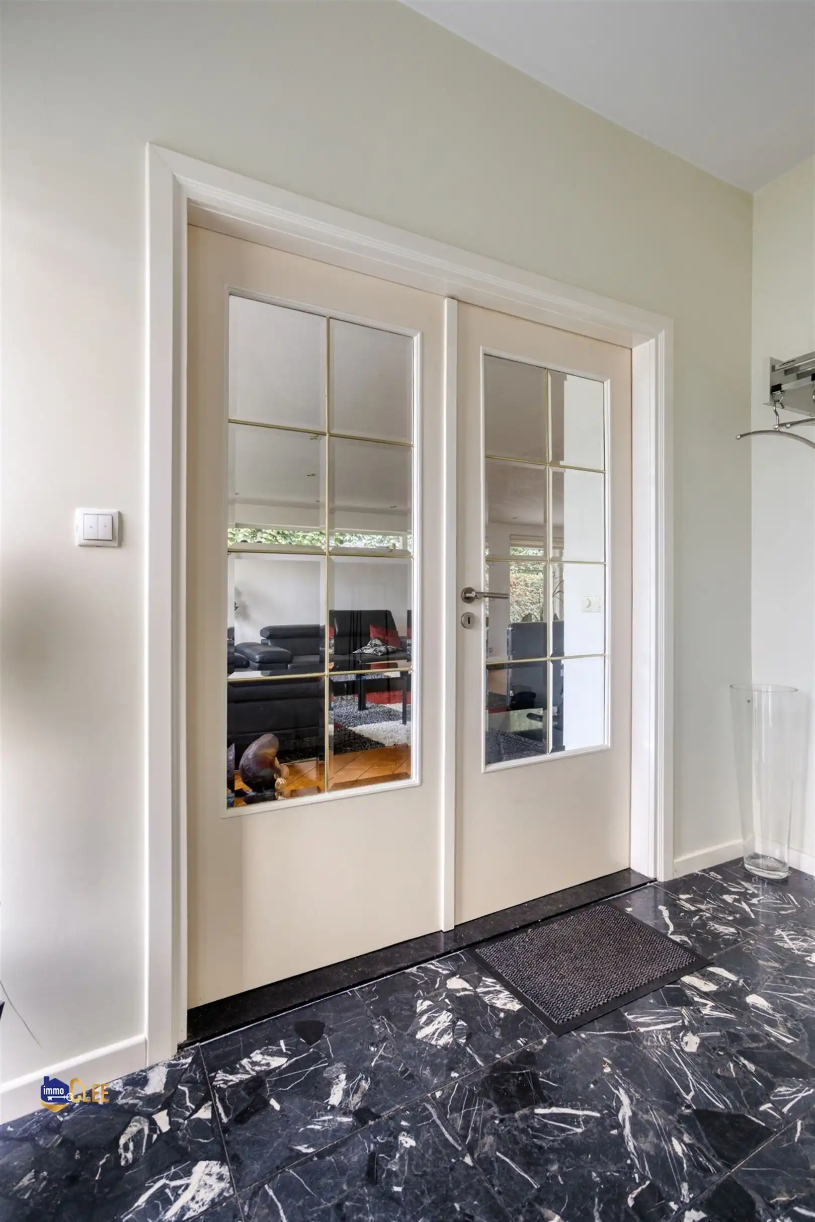 Woning met industriehal op topligging in Maasmechelen foto 3