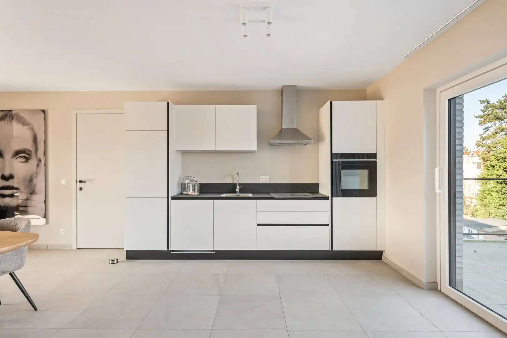 SHOWAPPARTEMENT - LUXE 2 SLAAPKAMERAPPARTEMENT MET TERRAS TE KOMEN  foto 15