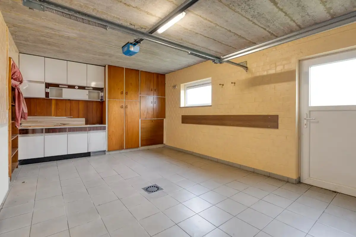 Ruime woning met 3 slaapkamers en tuin foto 16