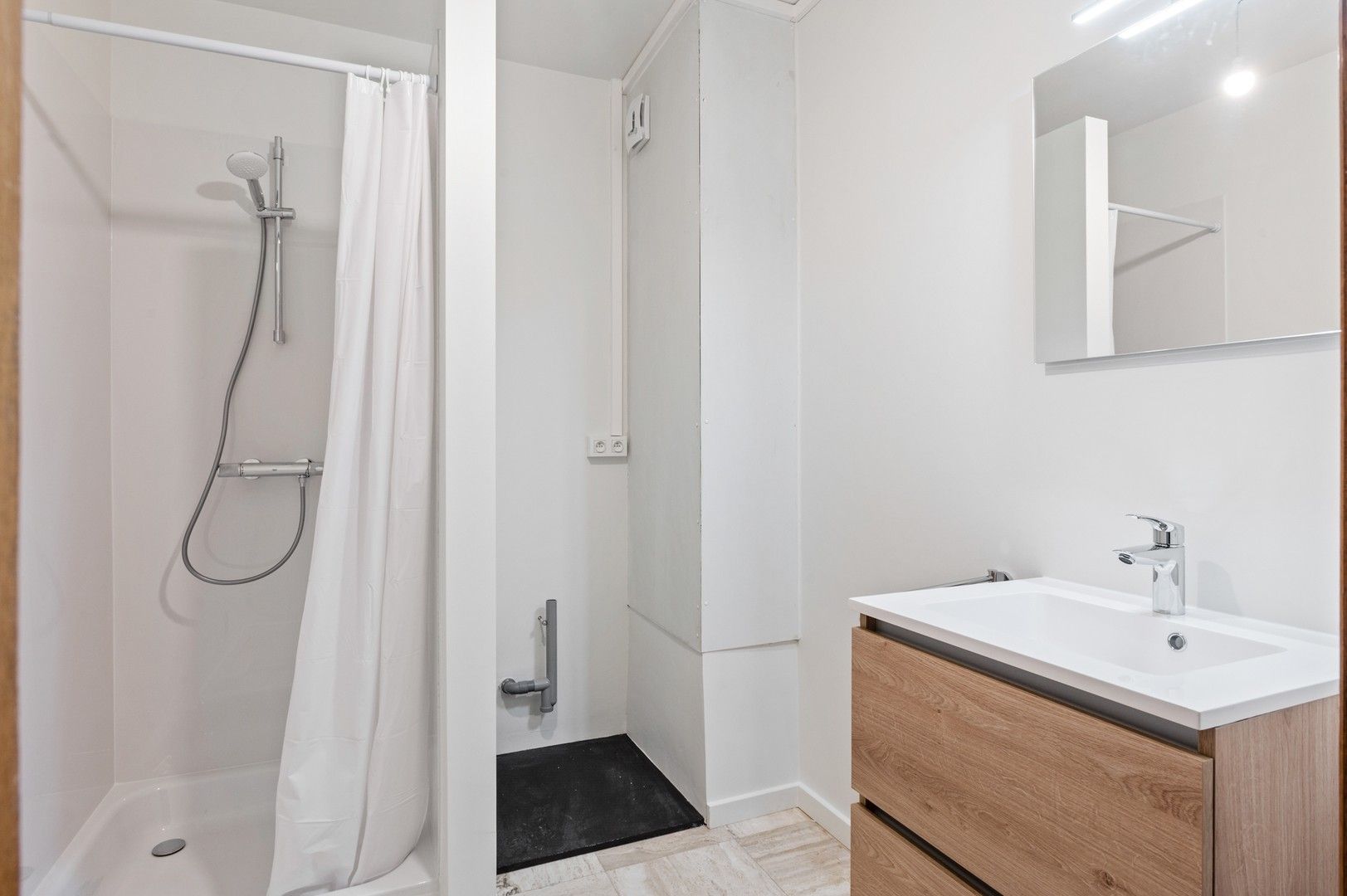 Ruim 3-slaapkamerappartement met terras nabij centrum Brasschaat foto 7