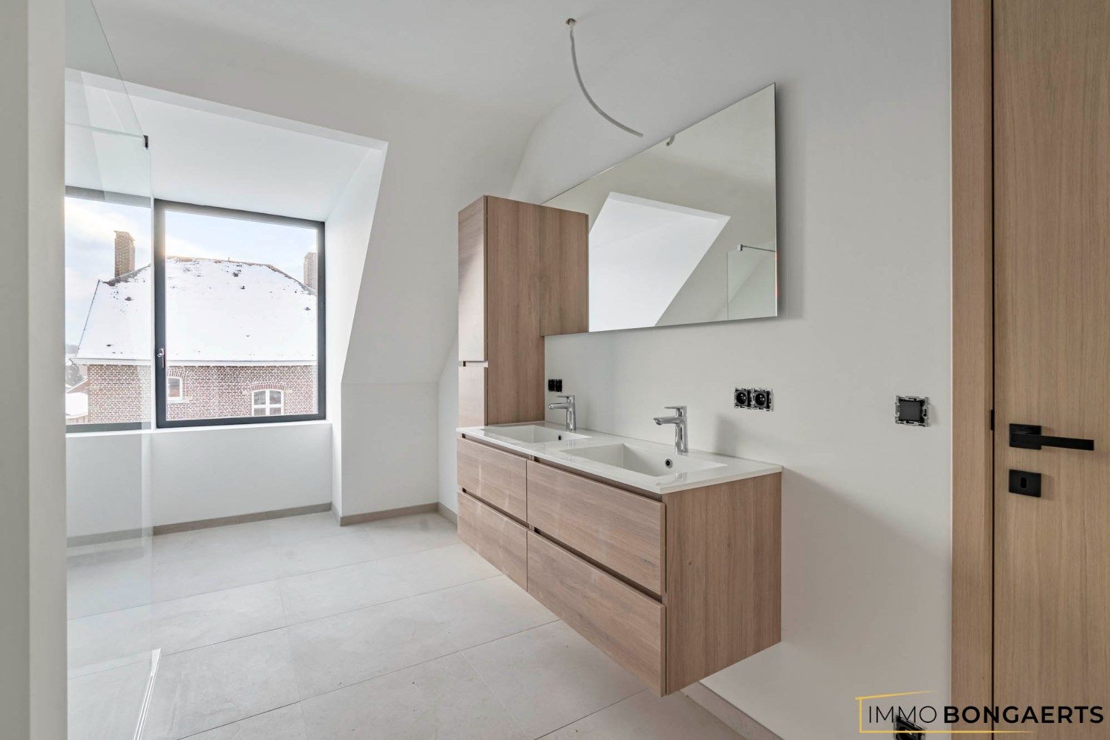 Duplex met drie slaapkamers foto 43