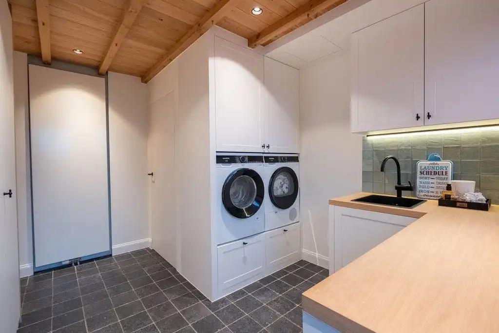 Gerenoveerd huis met loods te Oedelem / Sijsele foto 13