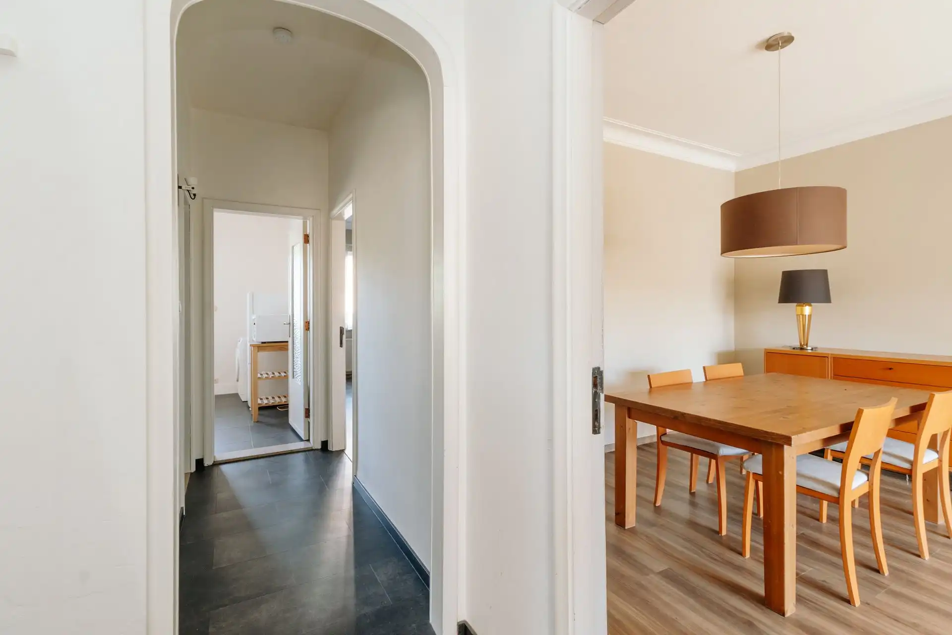 Appartement met 2 slaapkamers nabij centrum Wilrijk foto 7