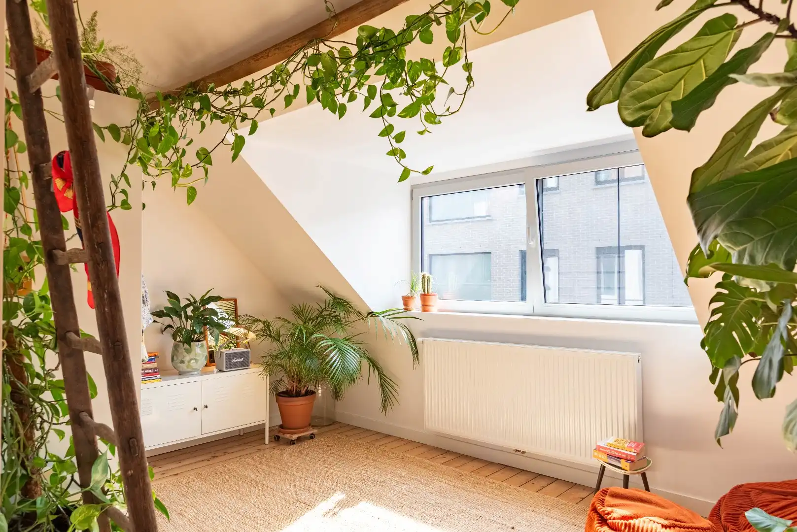 Hiddem gem met tuin in hippe buurt foto 21