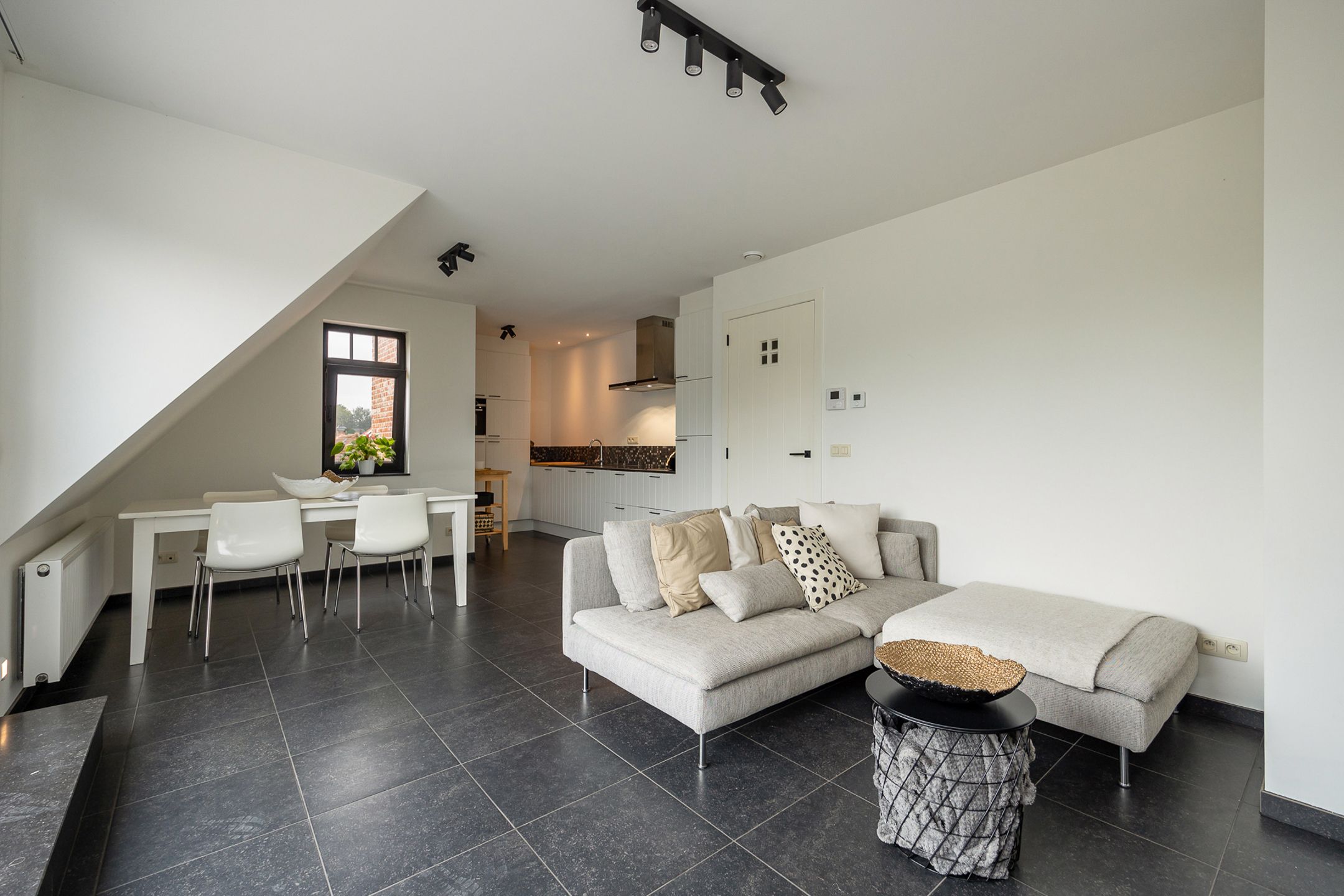 Recente penthouse met ruim terras te huur in Westmalle.  foto 4