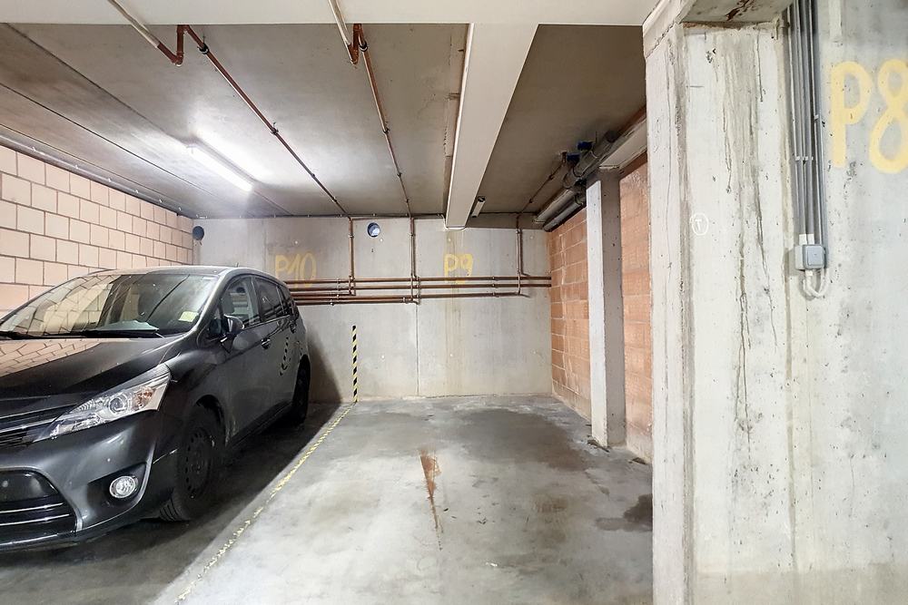 Parkeerplaats te huur foto 2