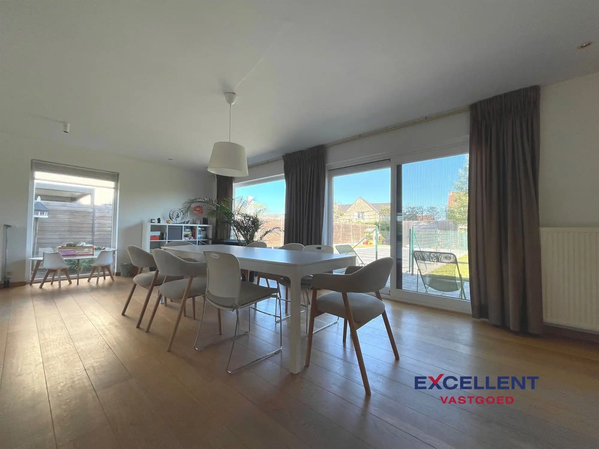 Rustige gelegen vrijstaande woning met zwembad te huur in Deinze (Astene)! foto 2