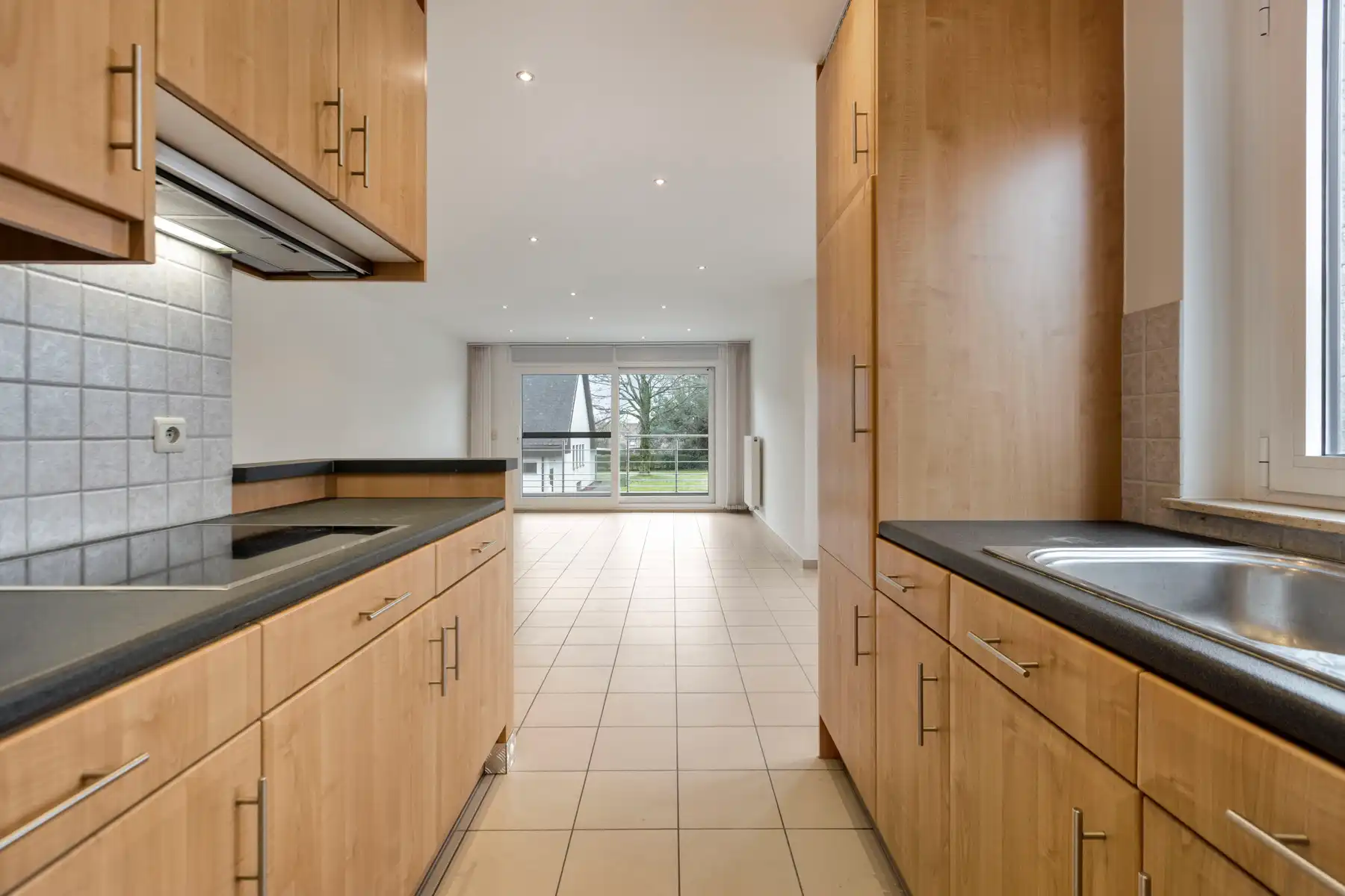 Zuid gelegen appartement met 2 slaapkamers + 2 parkings+2 bergings foto 13