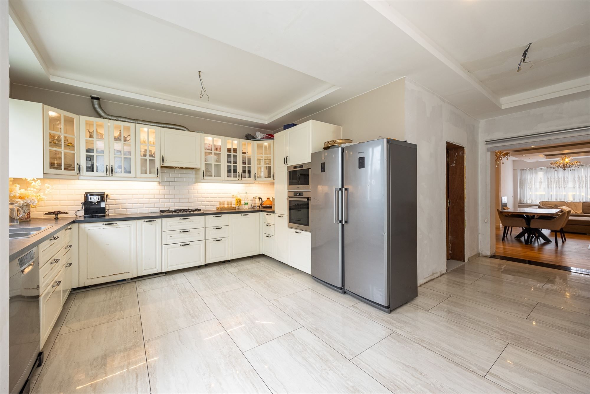 Ruime woning met 4 slpk en tuin in Wommelgem! foto 7