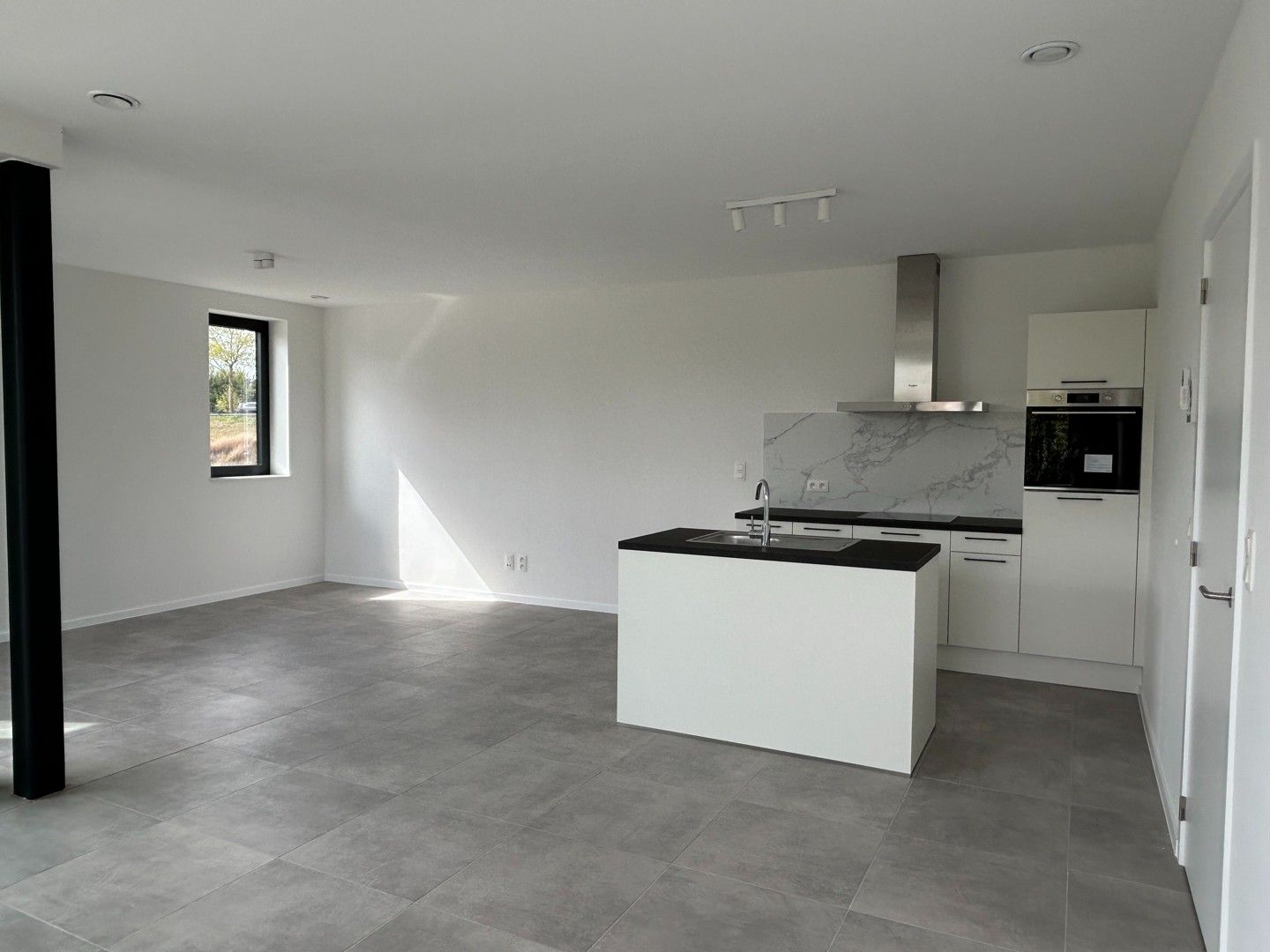 Nieuwbouw appartement met 2 slaapkamers en terras op toplocatie in Lier foto 6