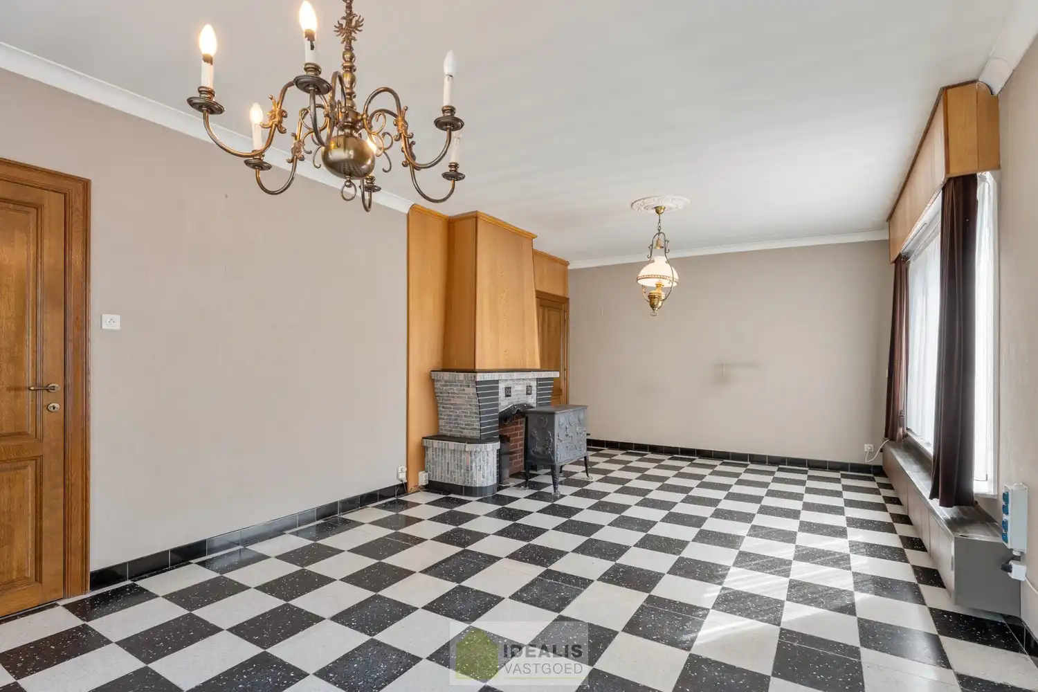 Op te frissen eengezinswoning met 3 slaapkamers te Pelt (Lindel) mét bijhorend weiland foto 7