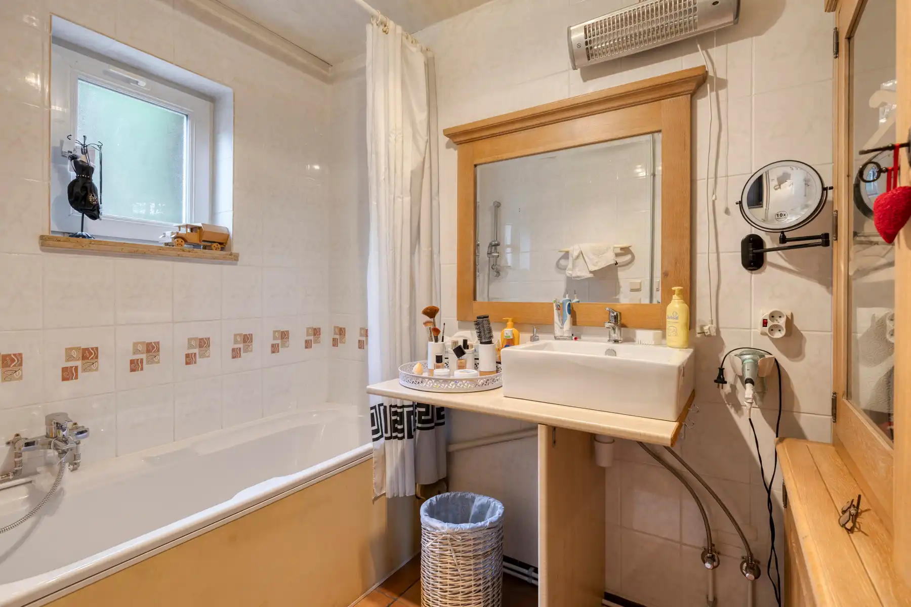 Mooie open bebouwing met bijgebouw en grote tuin foto 13