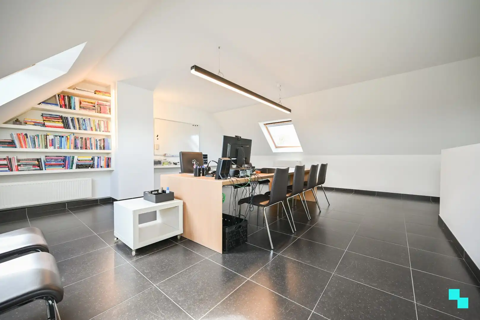 Centraal gelegen kantoorruimte te Lendelede foto 24